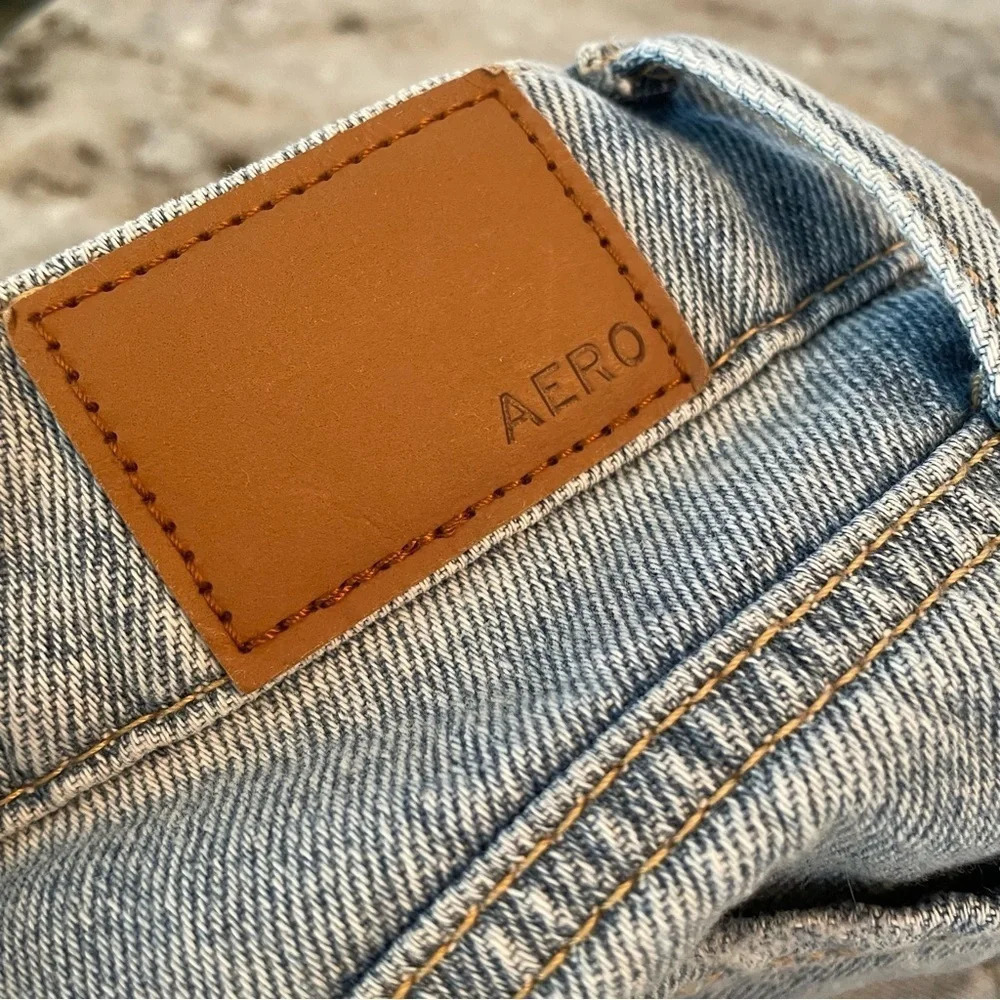 NWT Aeropostale Aero Mom Jean Shorts Real Original Denim High rise button fly 14 - Picture 4 of 8